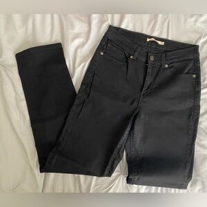 Black Levi Straight leg jeans